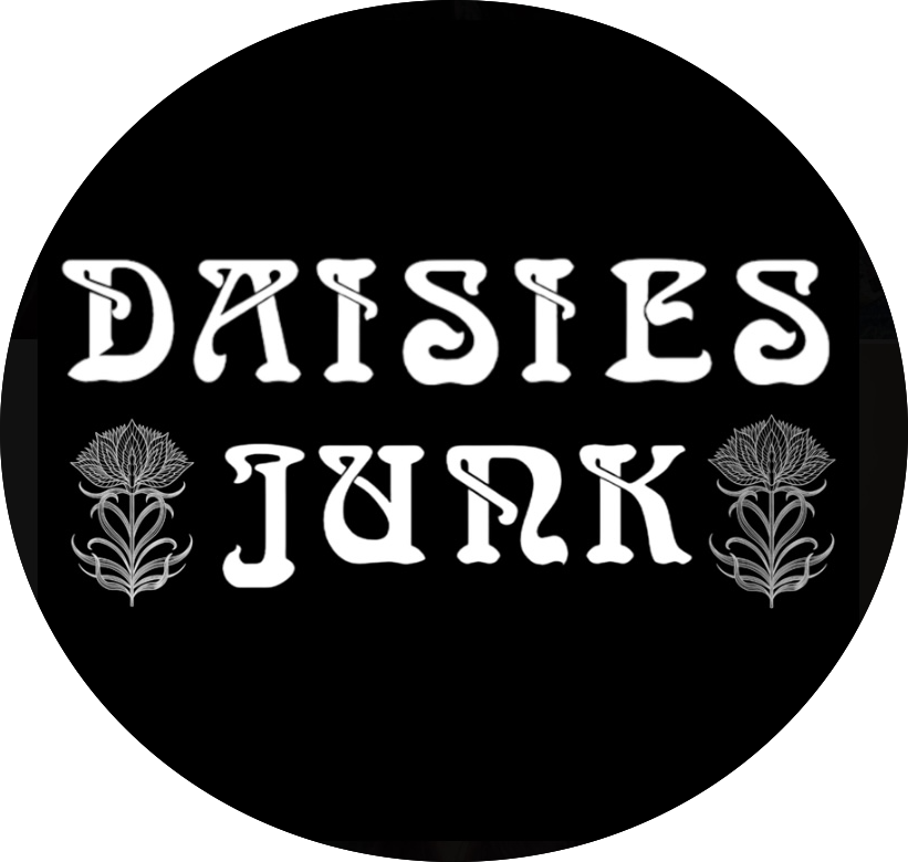 Collections Daisies Junk