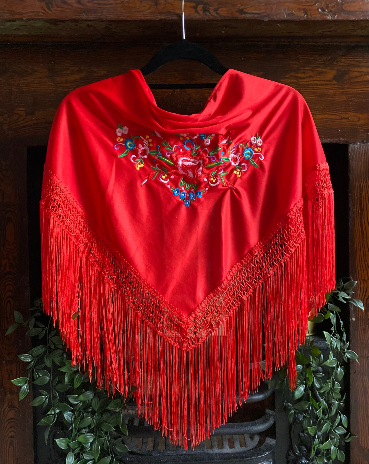 The Bella Donna Mini Shawl