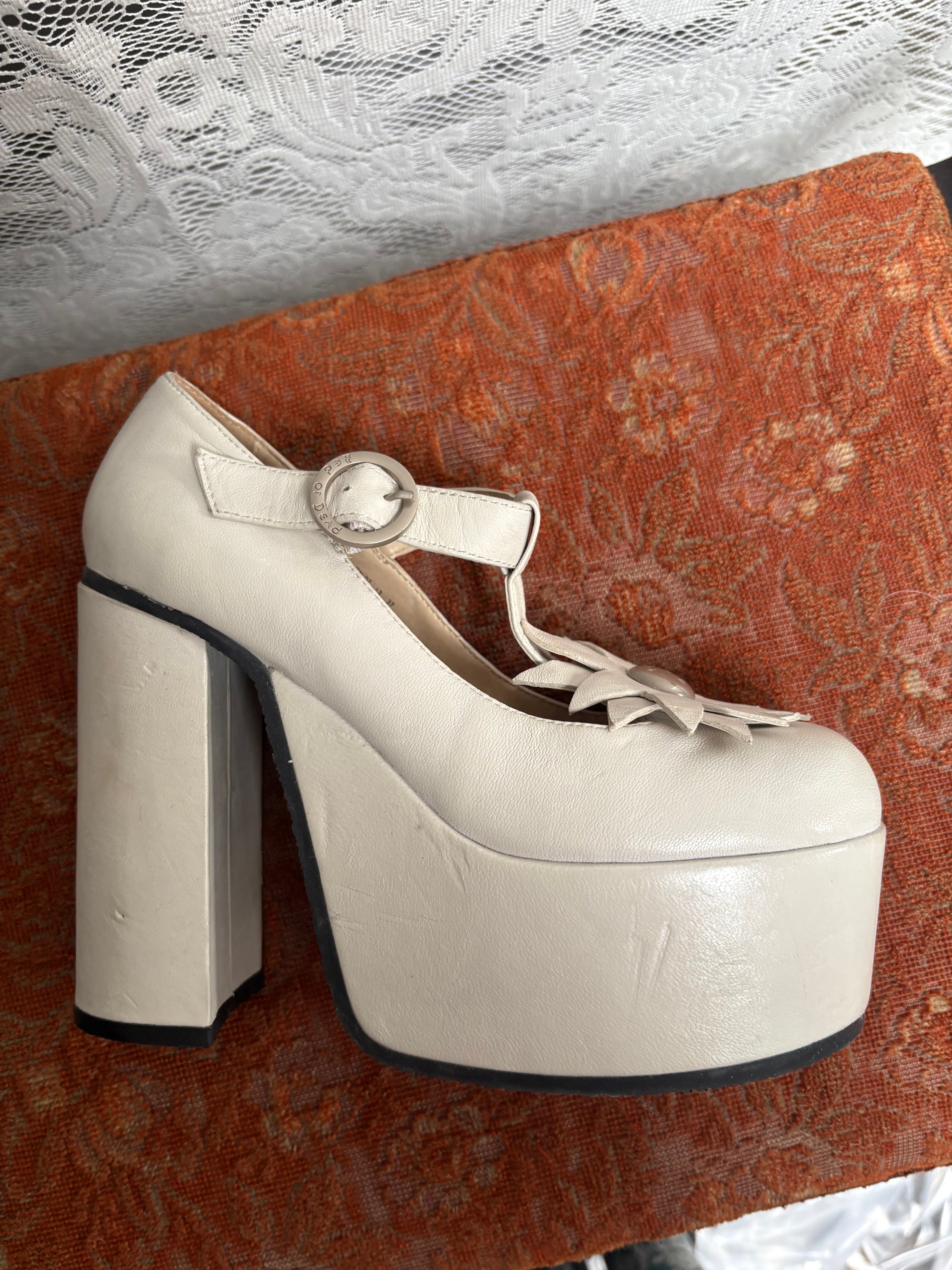 The Flower Power Platforms