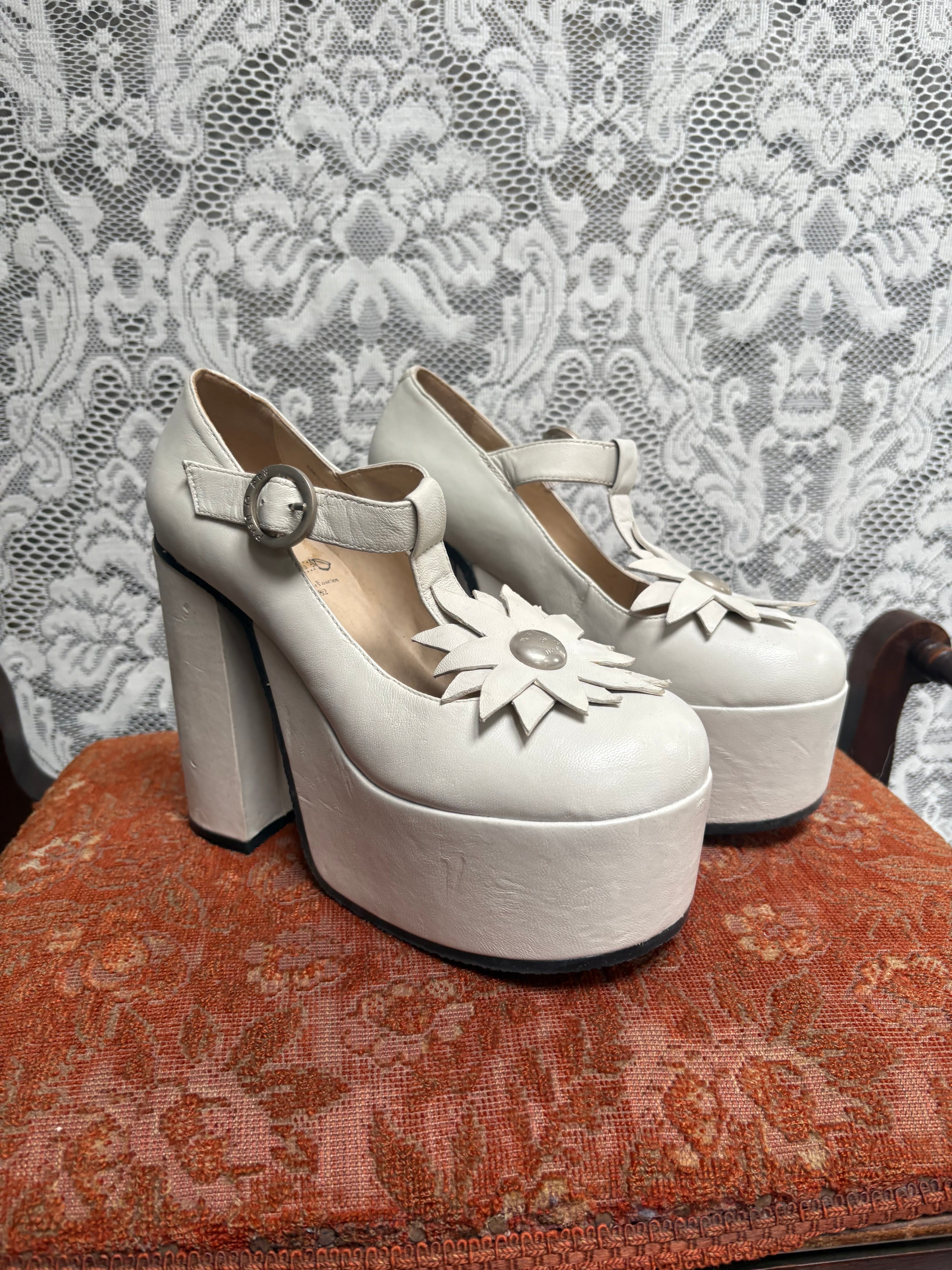 The Flower Power Platforms