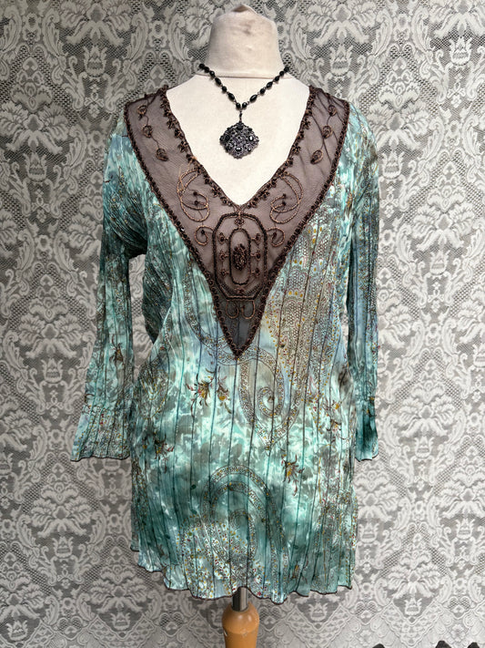 The Echo Blouse